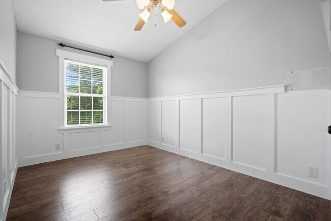 Building Photo - 2128 Victory Gallop Ln