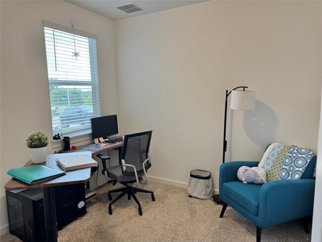 Building Photo - 2307 Langdale Ln