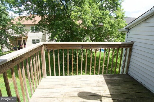 Building Photo - 45 Buttonwood Rd