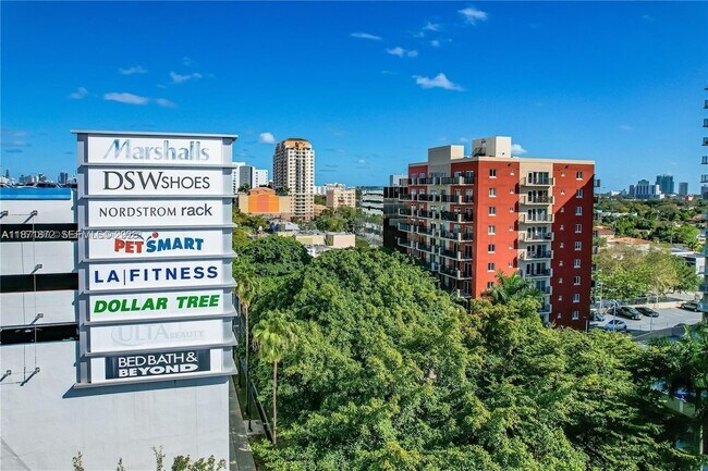 Building Photo - 3410 Coral Wy