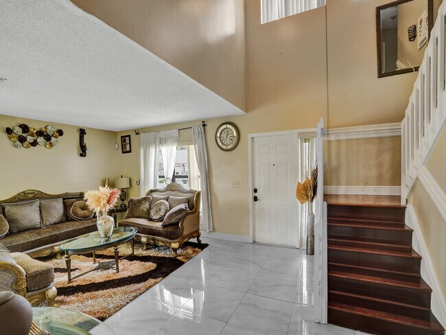 Building Photo - 9610 Dunhill Dr