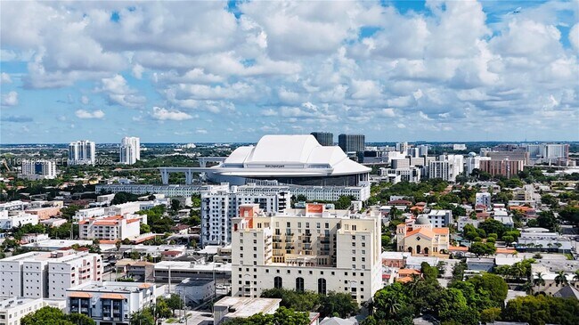 Building Photo - 1238 SW 4th St