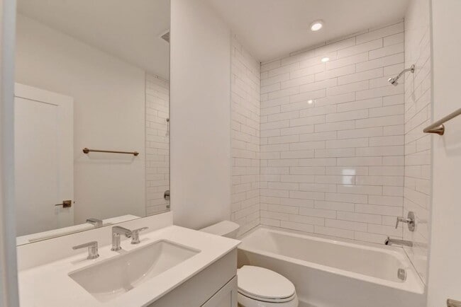Building Photo - 503 Motivation Cir NW