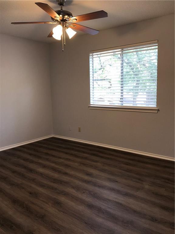Building Photo - 5908 Parkwood Dr