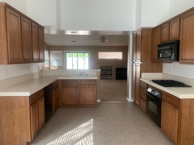 Building Photo - 113 Cedmont Dr