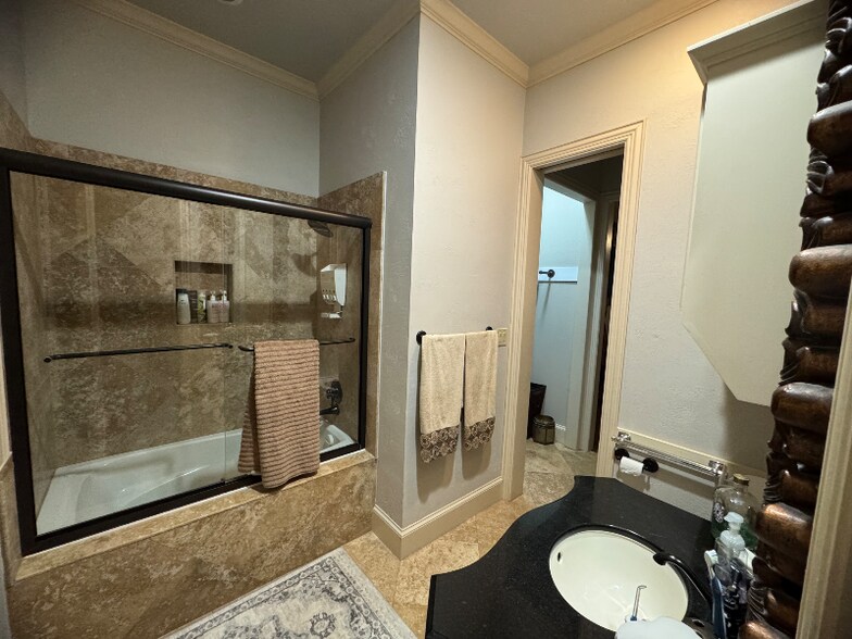 Building Photo - 1970 Mary Lee Ln