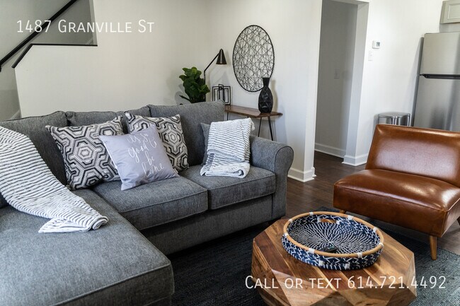 Building Photo - 1487 Granville St