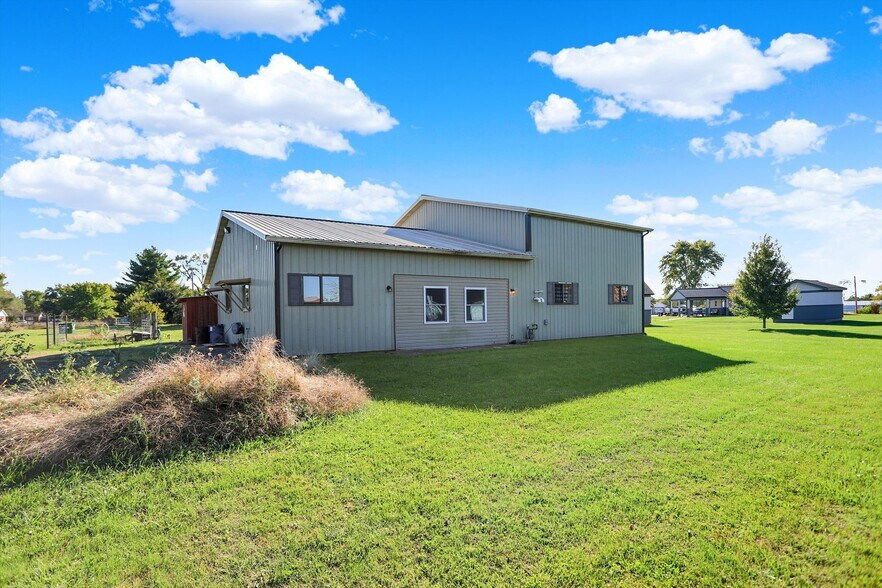 Building Photo - 940 W 1090 N