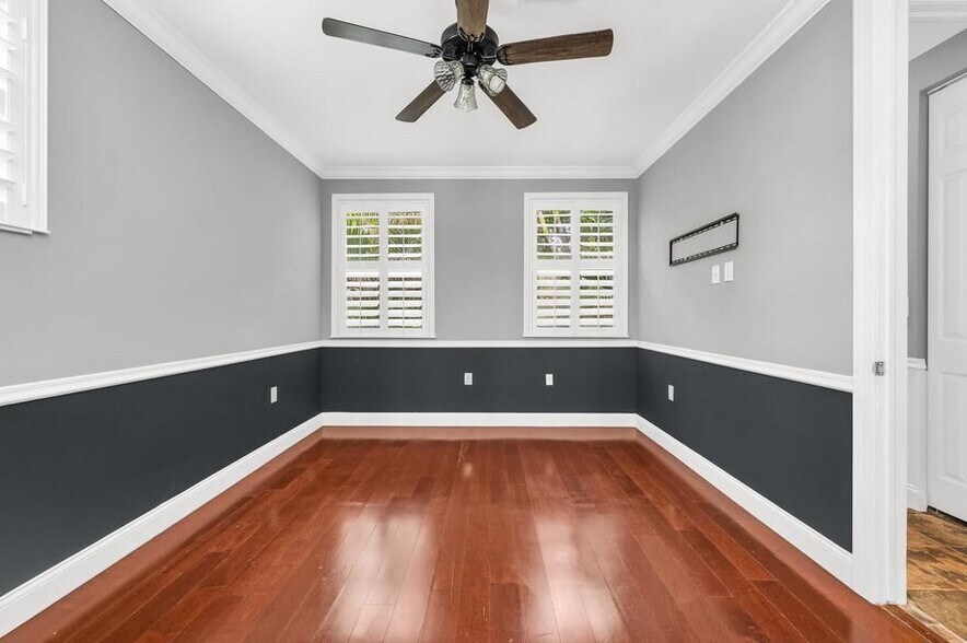 Building Photo - 486 SW 5th St