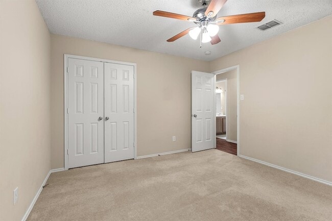 Building Photo - 3516 Clydesdale Dr