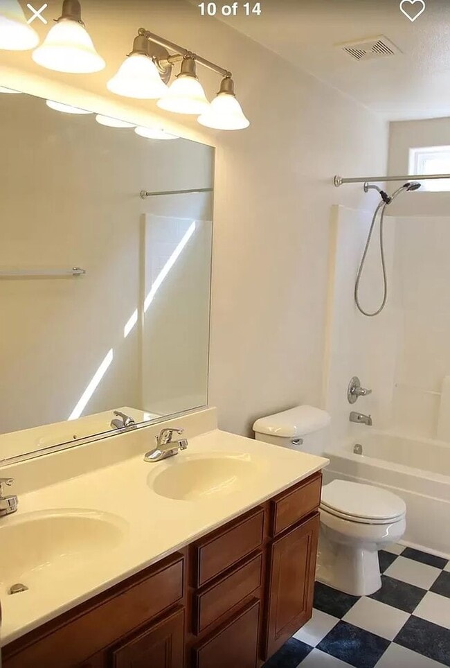 Building Photo - Charming 3-Bedroom Home with Covered Patio and Modern Upgrades