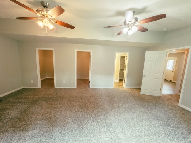 Building Photo - 200 Rowland Cir