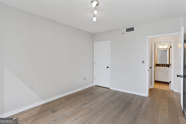 Building Photo - 1280 W Peachtree St NW