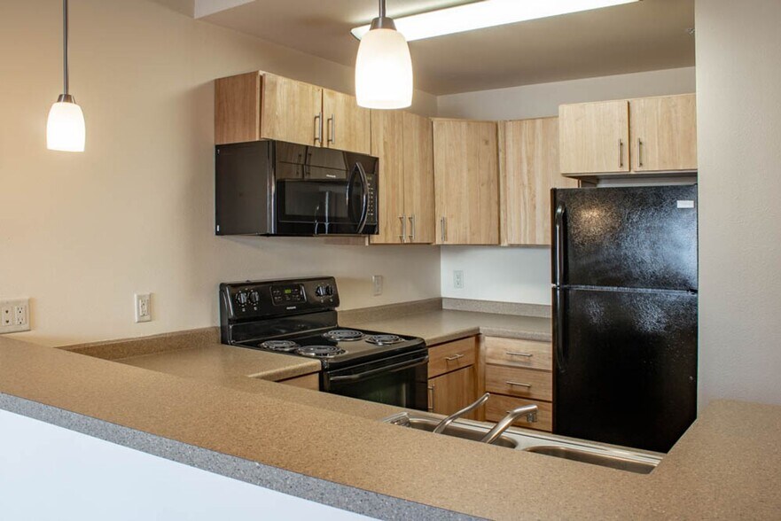 Interior Photo - City Row