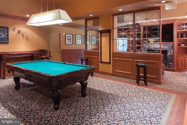 Building Photo - 3101 N Hampton Dr