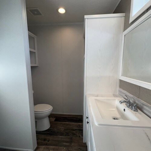 Building Photo - 235 Sycamore Loop