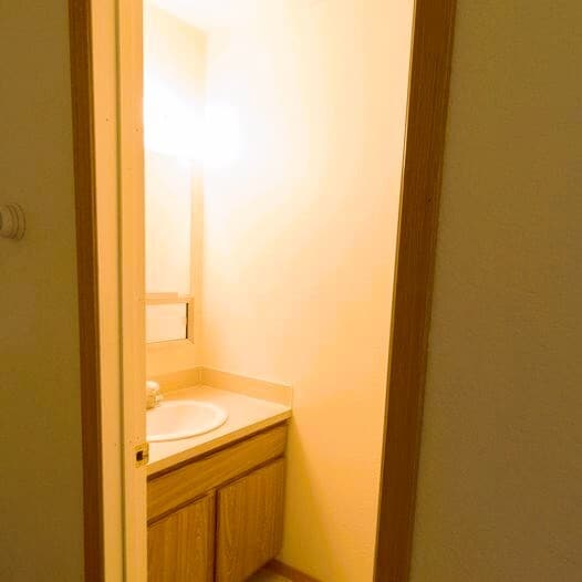 Building Photo - 462 NW Webb St