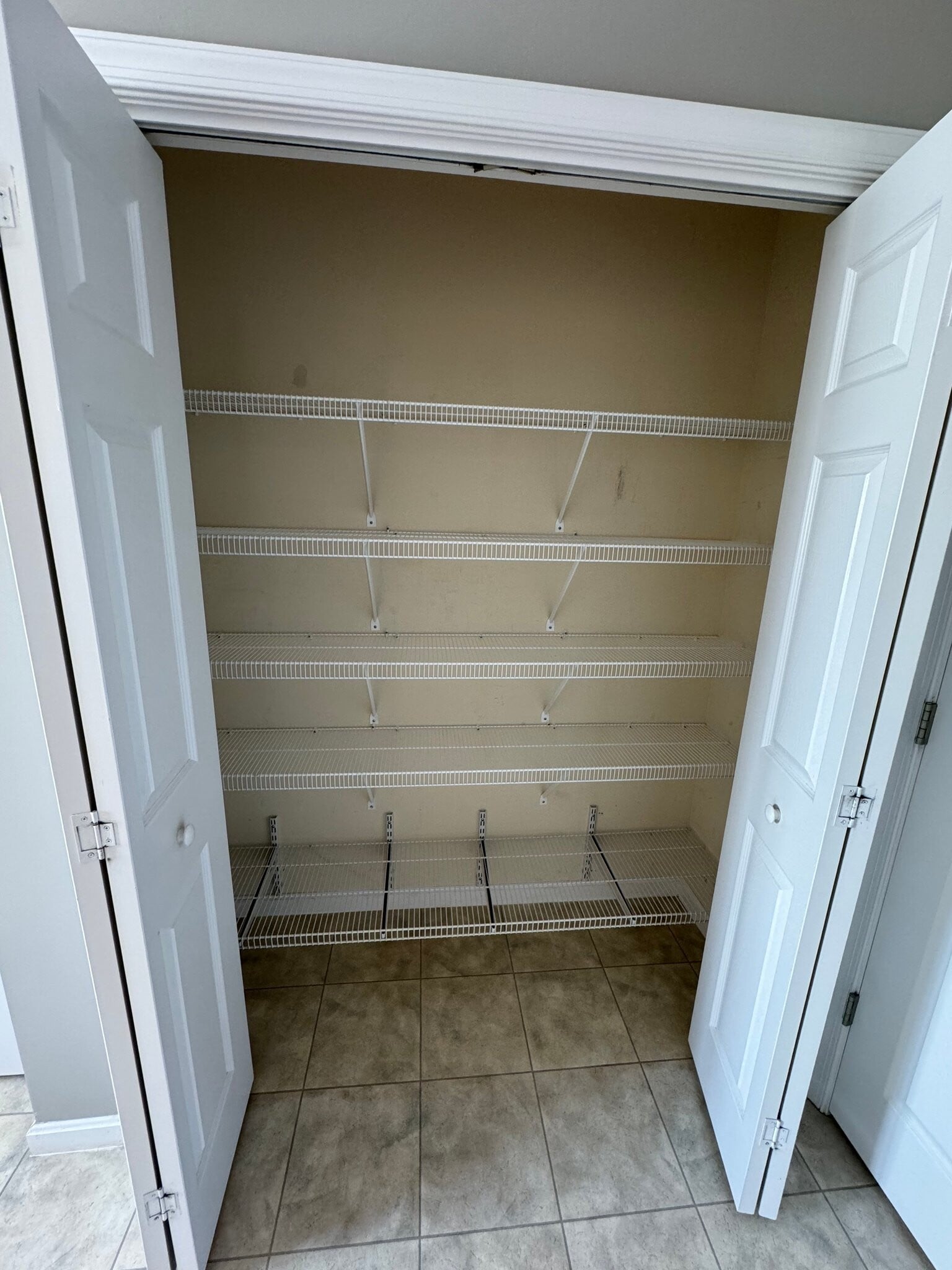 Building Photo - 134 Knob Hill Way