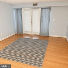 Building Photo - 5909 Prince James Dr