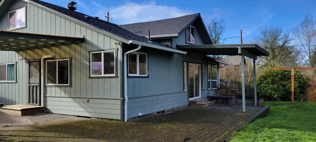 Building Photo - 1217 Goucher St