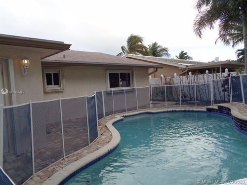 Building Photo - 6311 NW 34th Ave