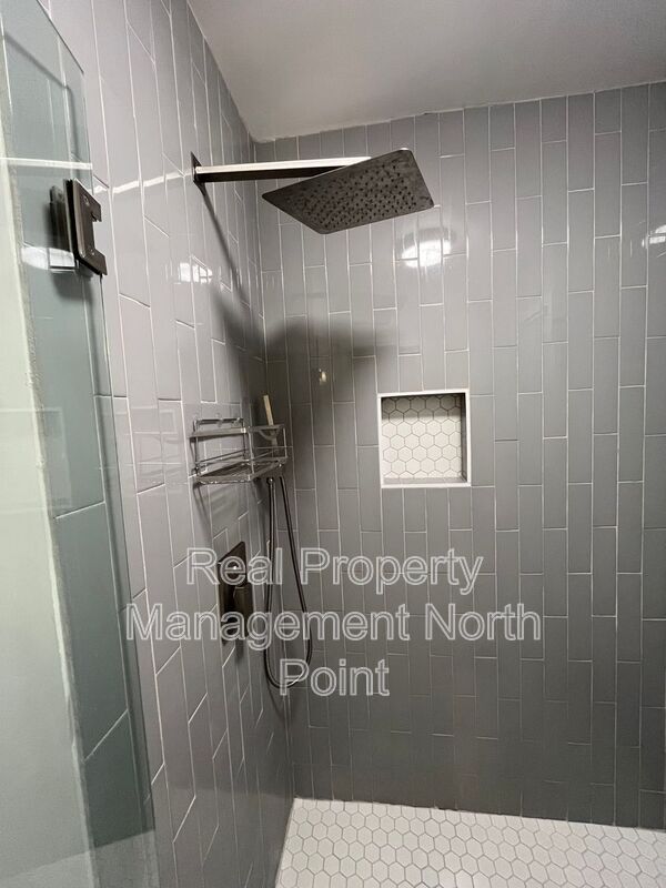 Building Photo - 3434 Palace Ct