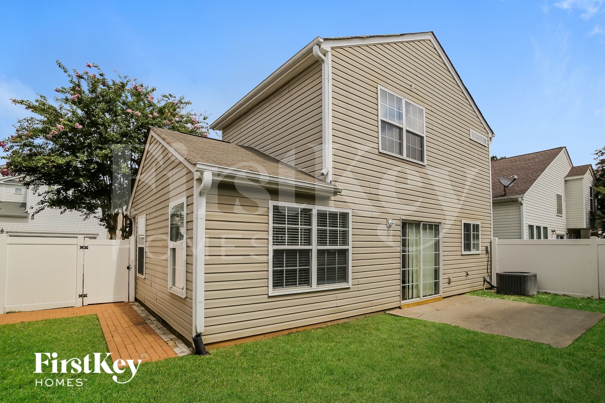 Building Photo - 292 Hiawassee Dr