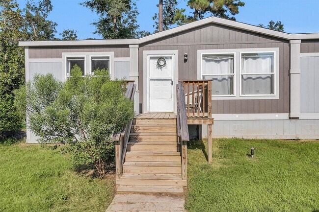 Building Photo - 595 County Rd 2218