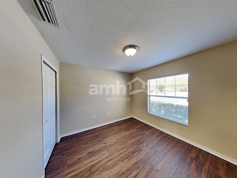 Building Photo - 12042 Butler Woods Cir