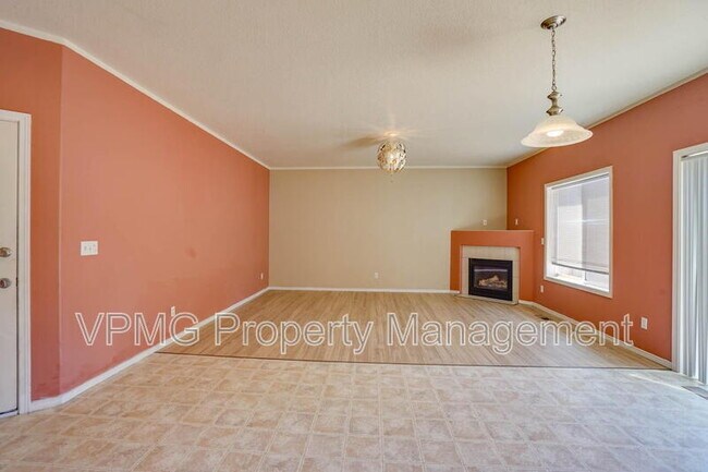 Building Photo - 8907 NE 84th St