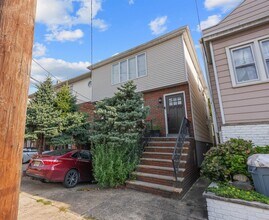 Building Photo - 180 McAdoo Ave