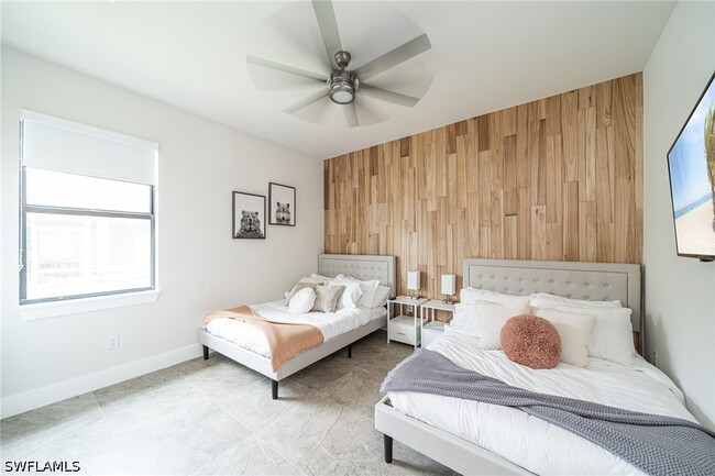 Building Photo - 1608 NW 38th Ave