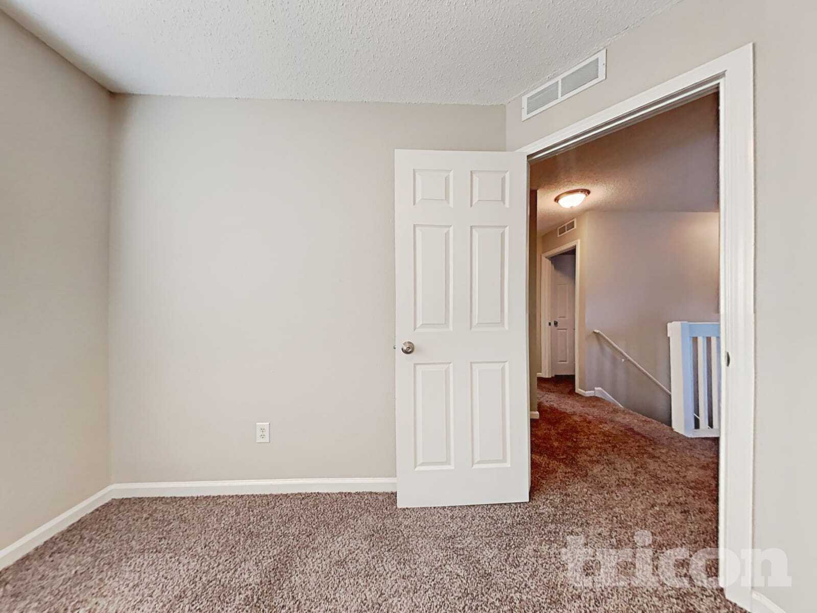 Building Photo - 1710 Ashley Dr