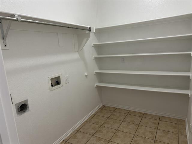 Building Photo - 2820 Cascade Cove Dr