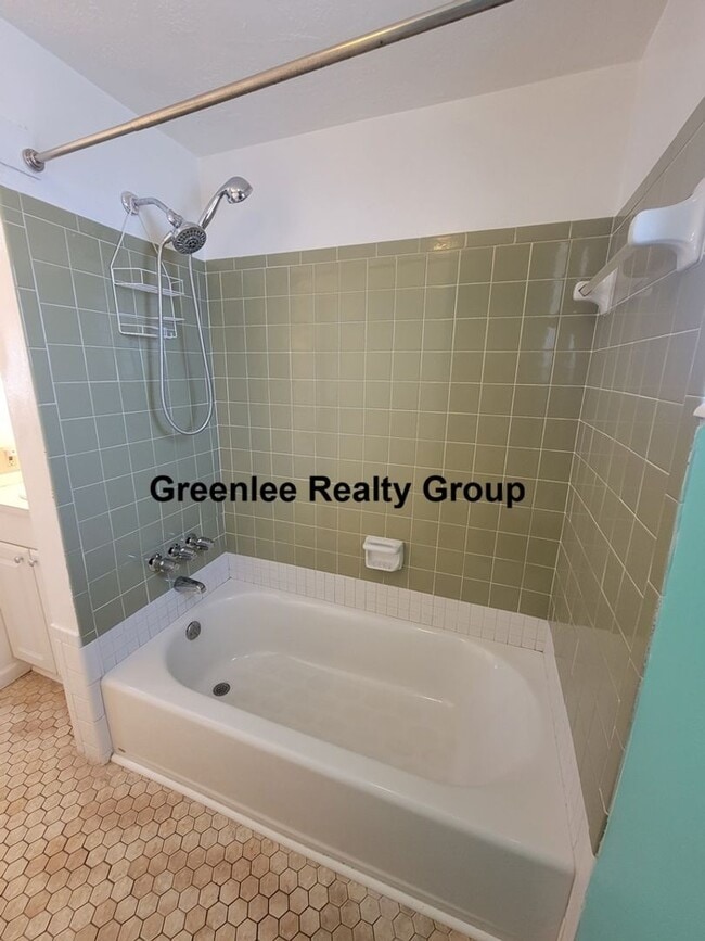 Building Photo - 5800 Madison St