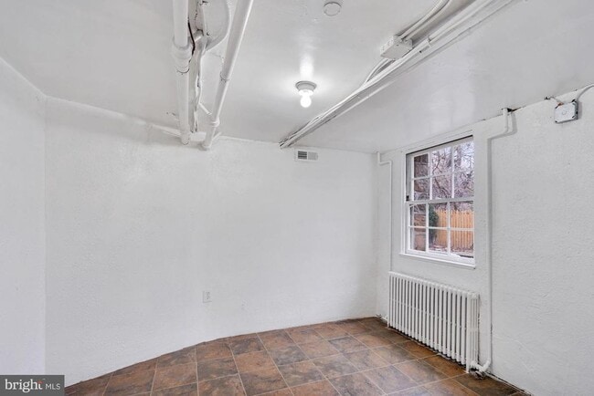 Building Photo - 3209 19th Rd N