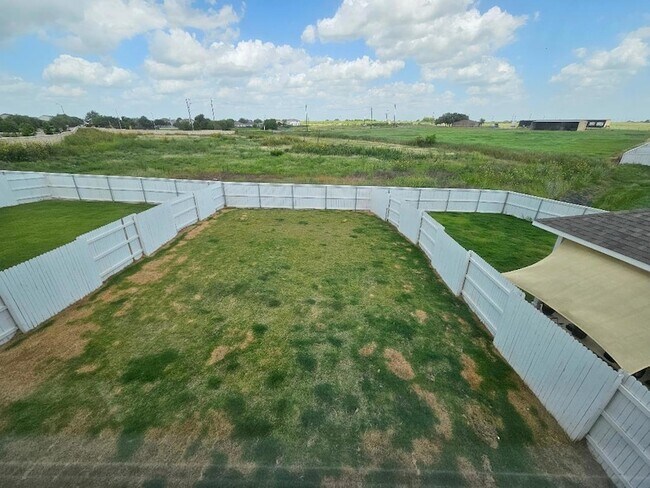Building Photo - 110 Lavender Ln