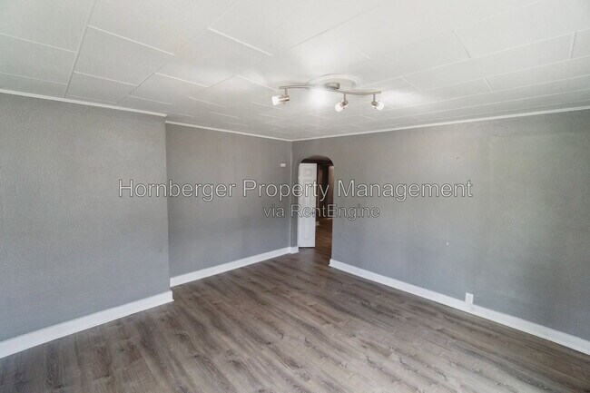 Building Photo - 2702 W Boone Ave