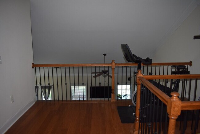 Building Photo - 2190 Harborview Dr