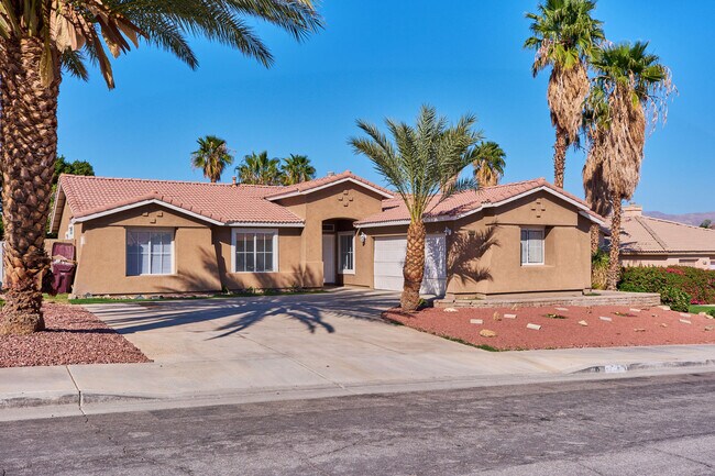 Primary Photo - 79830 Dandelion Dr