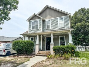Building Photo - 3617 Cattail Ln
