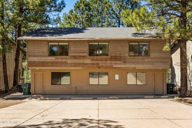 Building Photo - 114 E Paseo del Rio