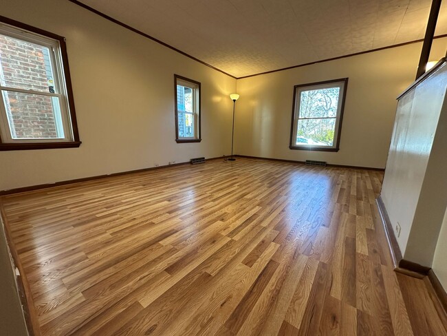 Building Photo - 111 S Titus Ave