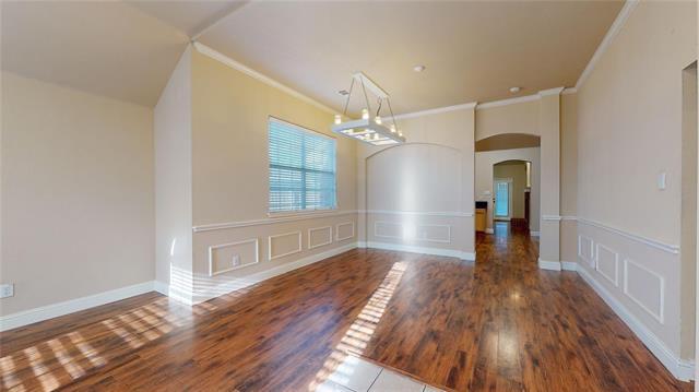 Building Photo - 7601 Maplewood Dr