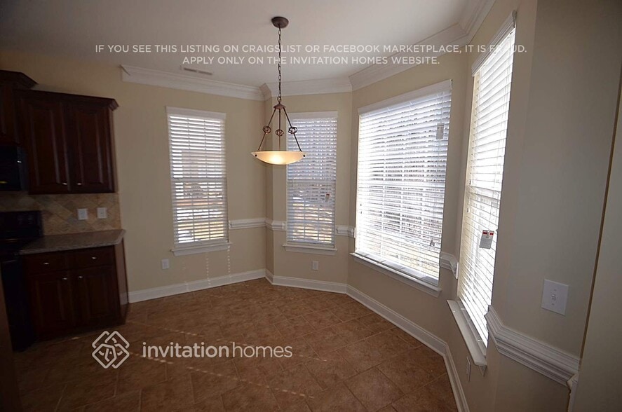 Building Photo - 13100 Windy Lea Ln