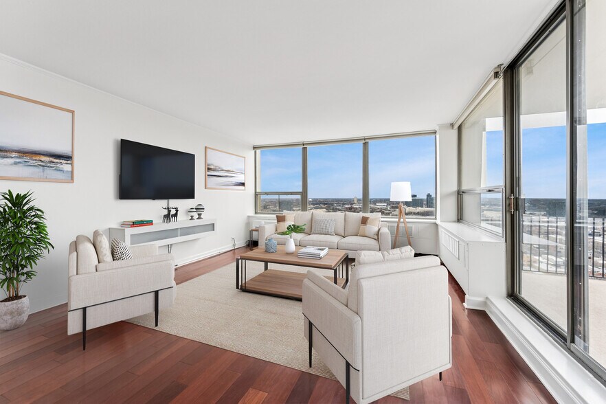 Building Photo - 1360 N Sandburg Ter