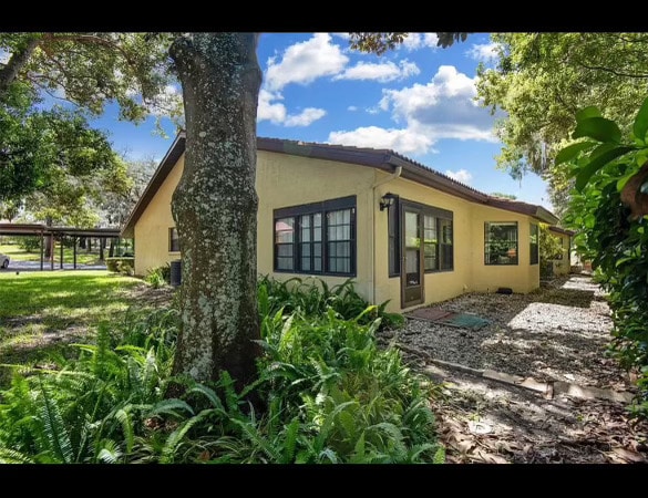 Building Photo - 8635 Shadblow Ct