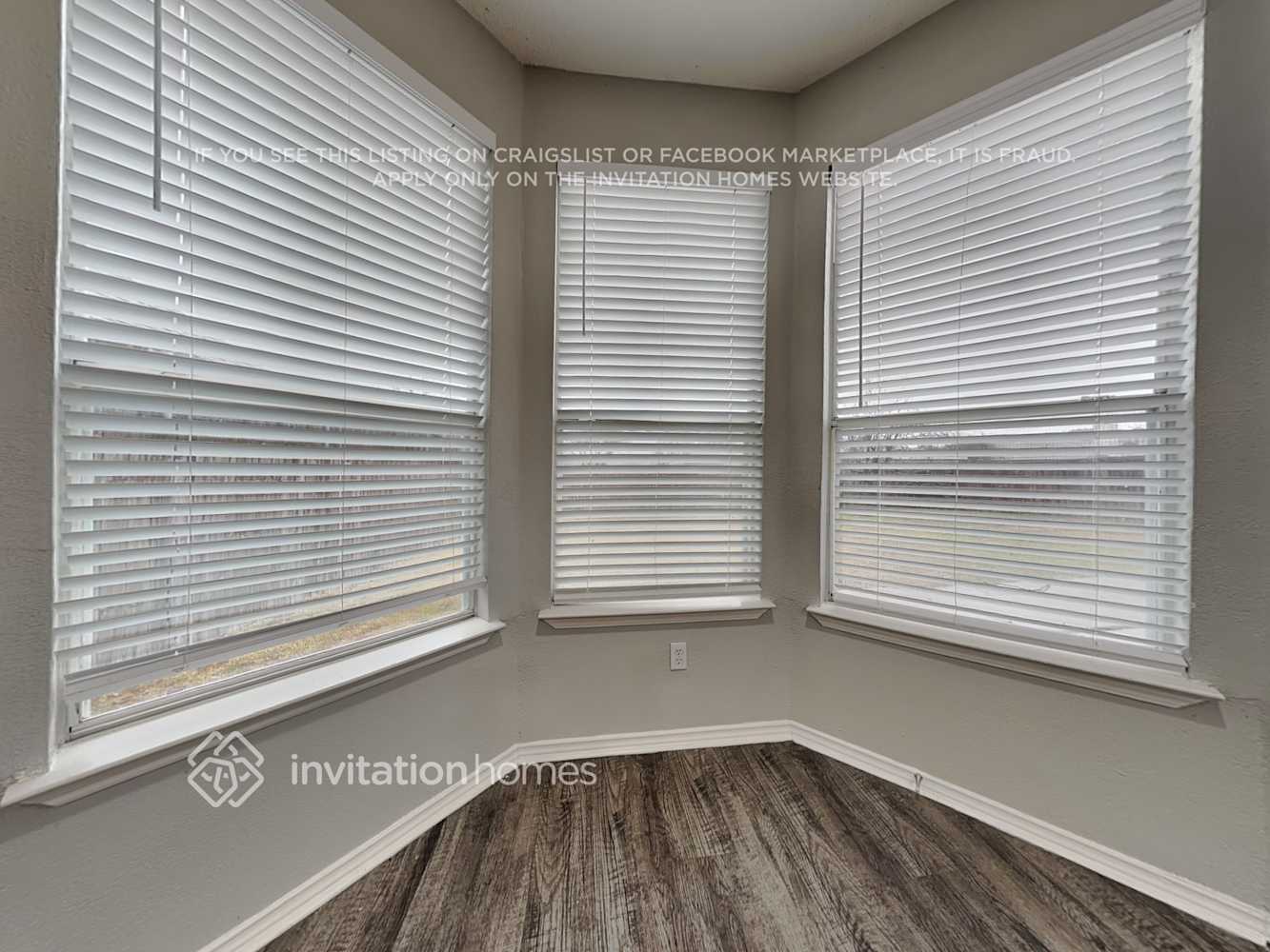 Building Photo - 828 Sansome Dr