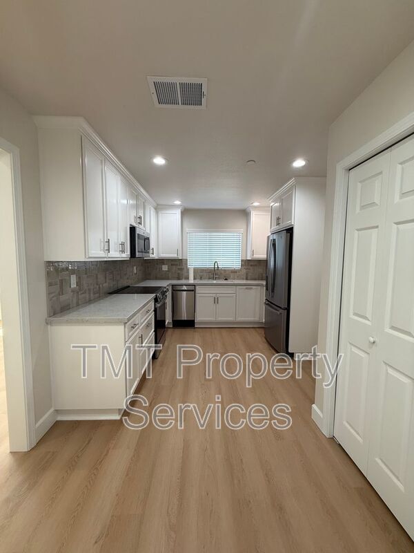 Building Photo - 1219 Jackie Ln