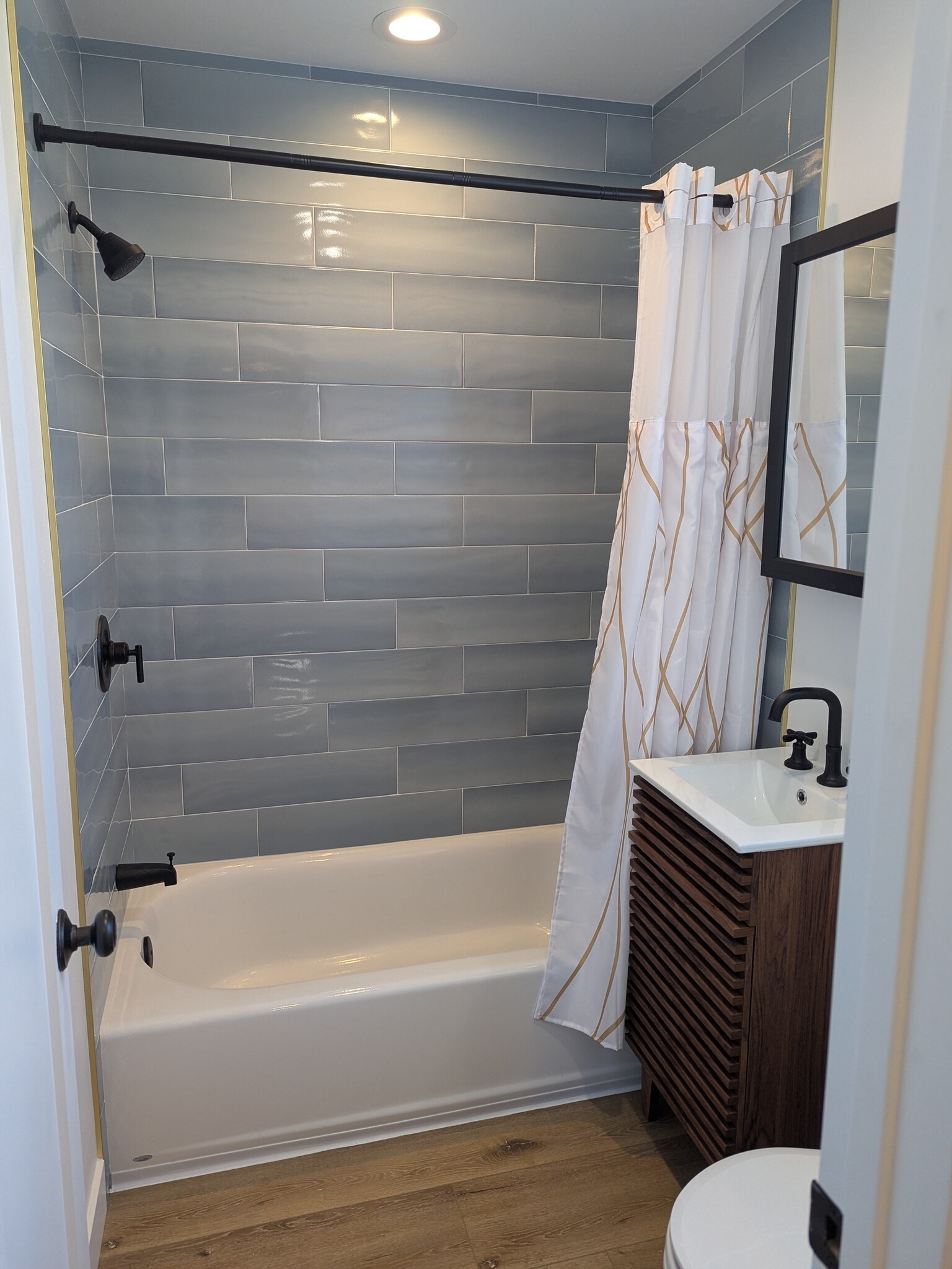 Building Photo - 7311 Carmenita Rd